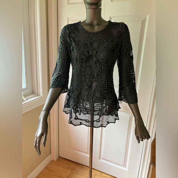 Embroidered mesh pullover top. - Picture 1 of 6